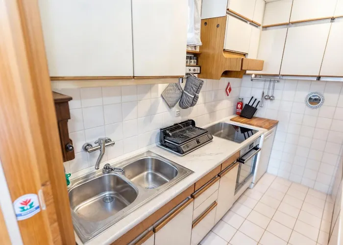 Large & Spacious With Fantastic Views Appartement *