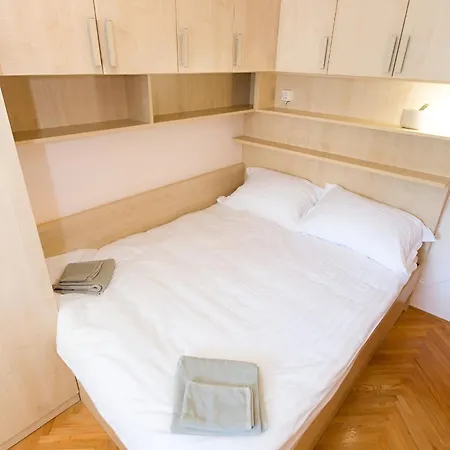 Large & Spacious With Fantastic Views *