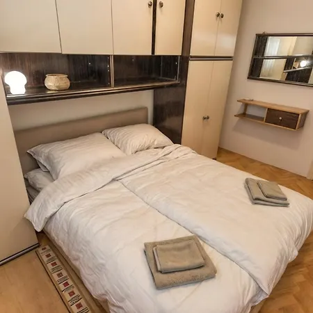 Large & Spacious With Fantastic Views Apartmán