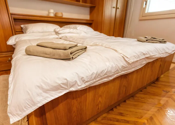 Lägenhet Large & Spacious With Fantastic Views