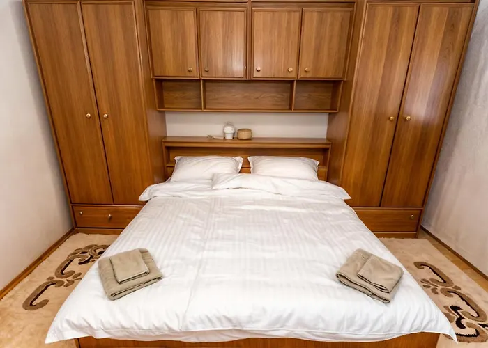 Large & Spacious With Fantastic Views *